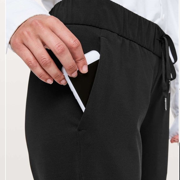 ❤️ Lululemon On The Fly Pant *27" Black Size 2 NWOT - Picture 8 of 9